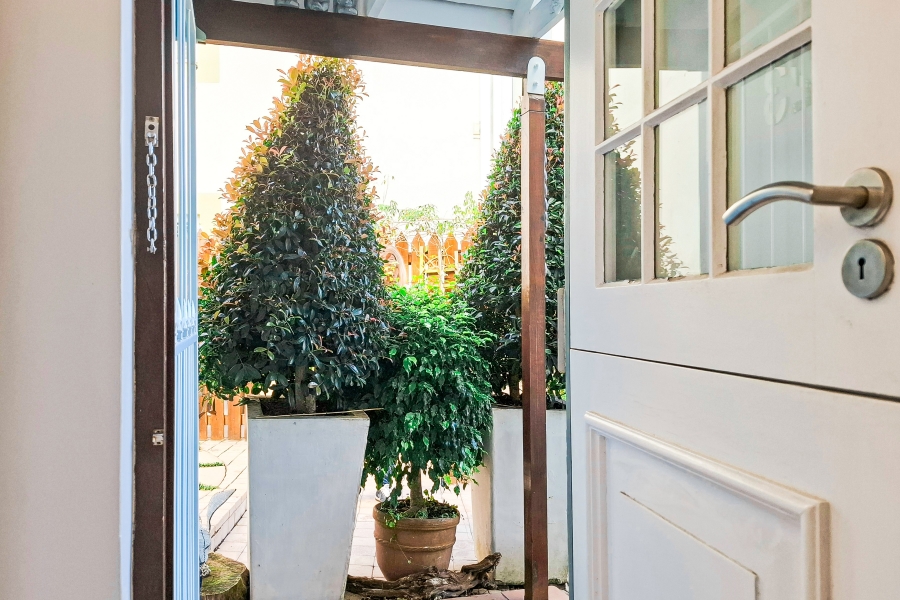 3 Bedroom Property for Sale in Costa Sarda Western Cape
